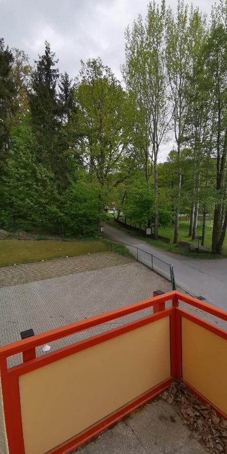 Ferienwohnung Mit Blick Ins Grune Зебниц Экстерьер фото